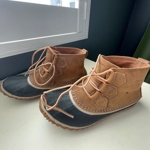 Sorel Out N About Duck Boots Water Proof Snow Boots 6.5
